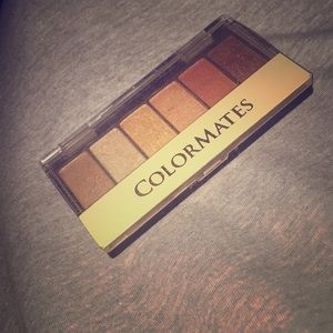 Colourmates eyeshadow pallet